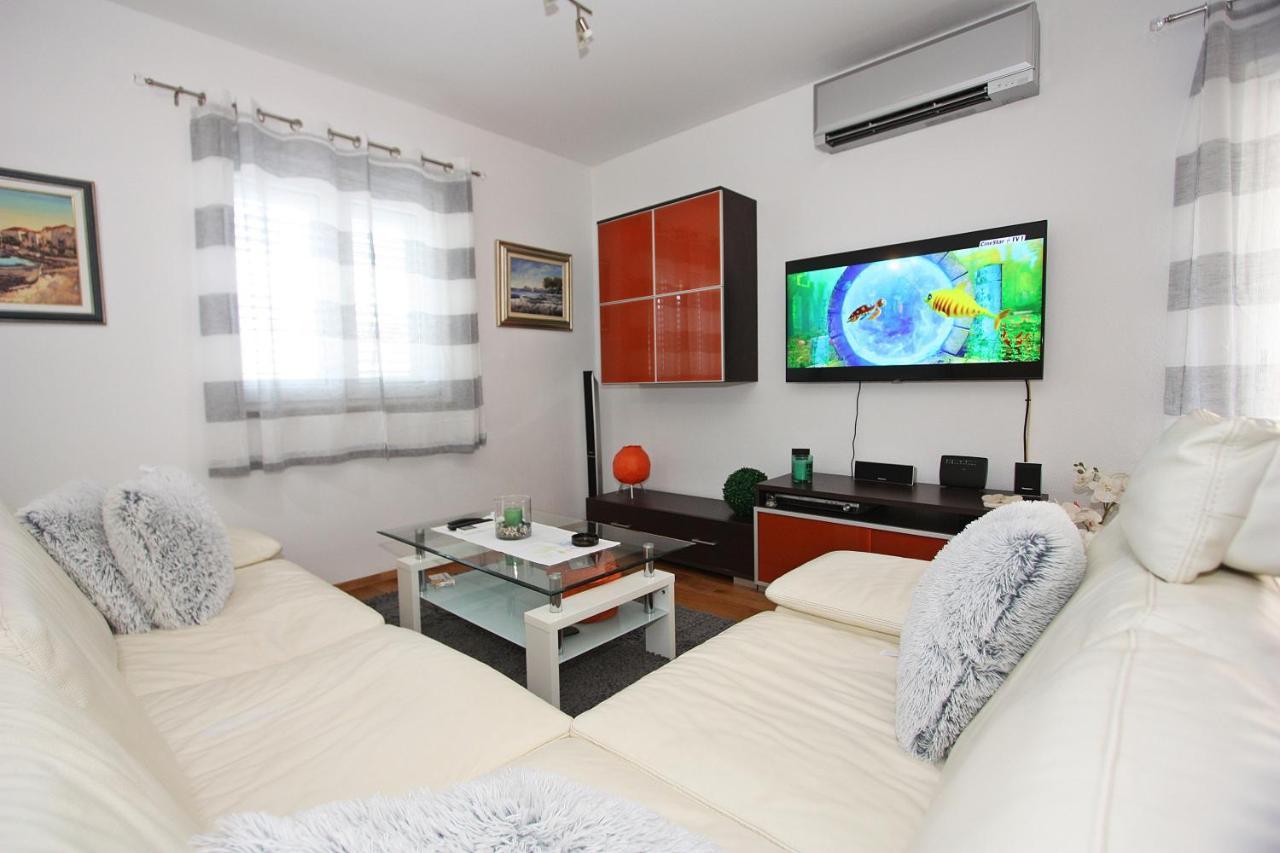 Apartment Petra Supetar Ngoại thất bức ảnh